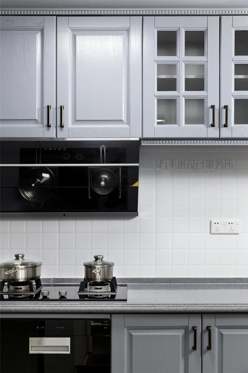 美式風格三居室裝修櫥柜設(shè)計 櫥柜美式三居室 田園別墅裝修櫥柜圖片